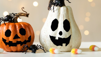 Generic Halloween image with pumpkins and fairy lights