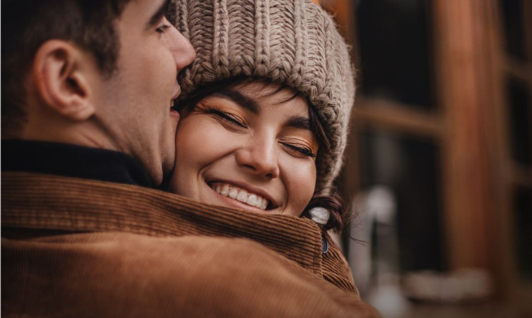 couple hugging