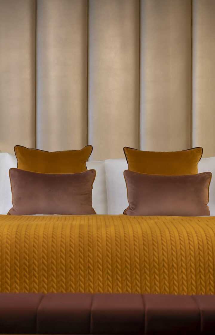 2025 Junior Suite 1 WEB - Glenroyal Hotel