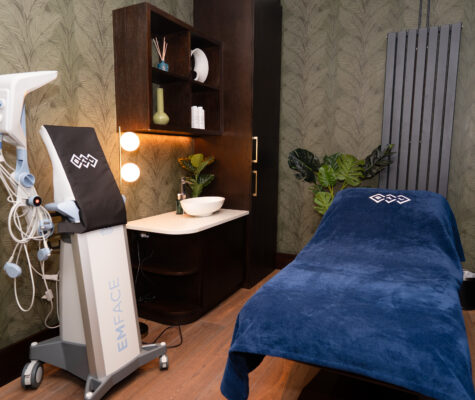 CryoClinic 10 - Glenroyal Hotel