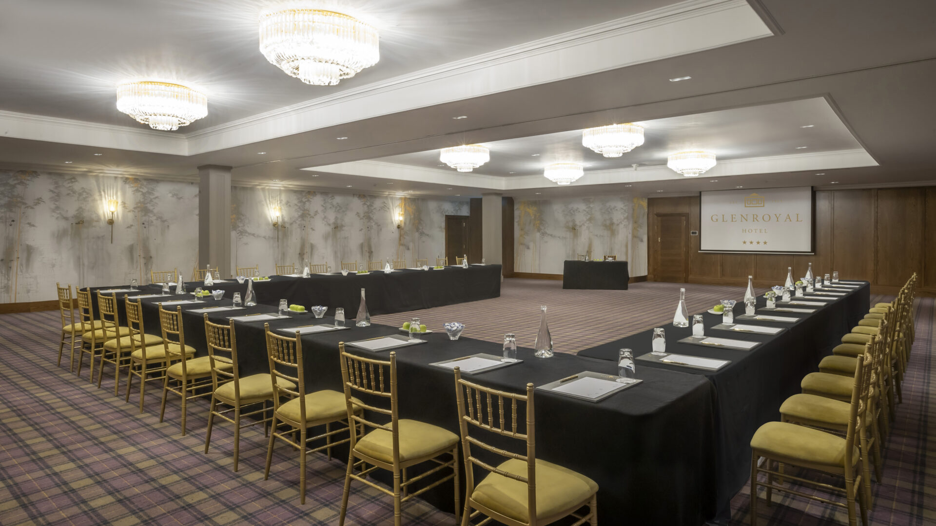 Glenroyal Hotel Connaught U Shaped Style - Glenroyal Hotel