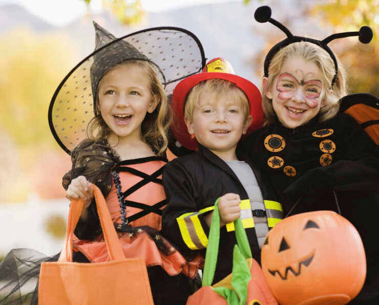 Halloween costumes 2 - Glenroyal Hotel