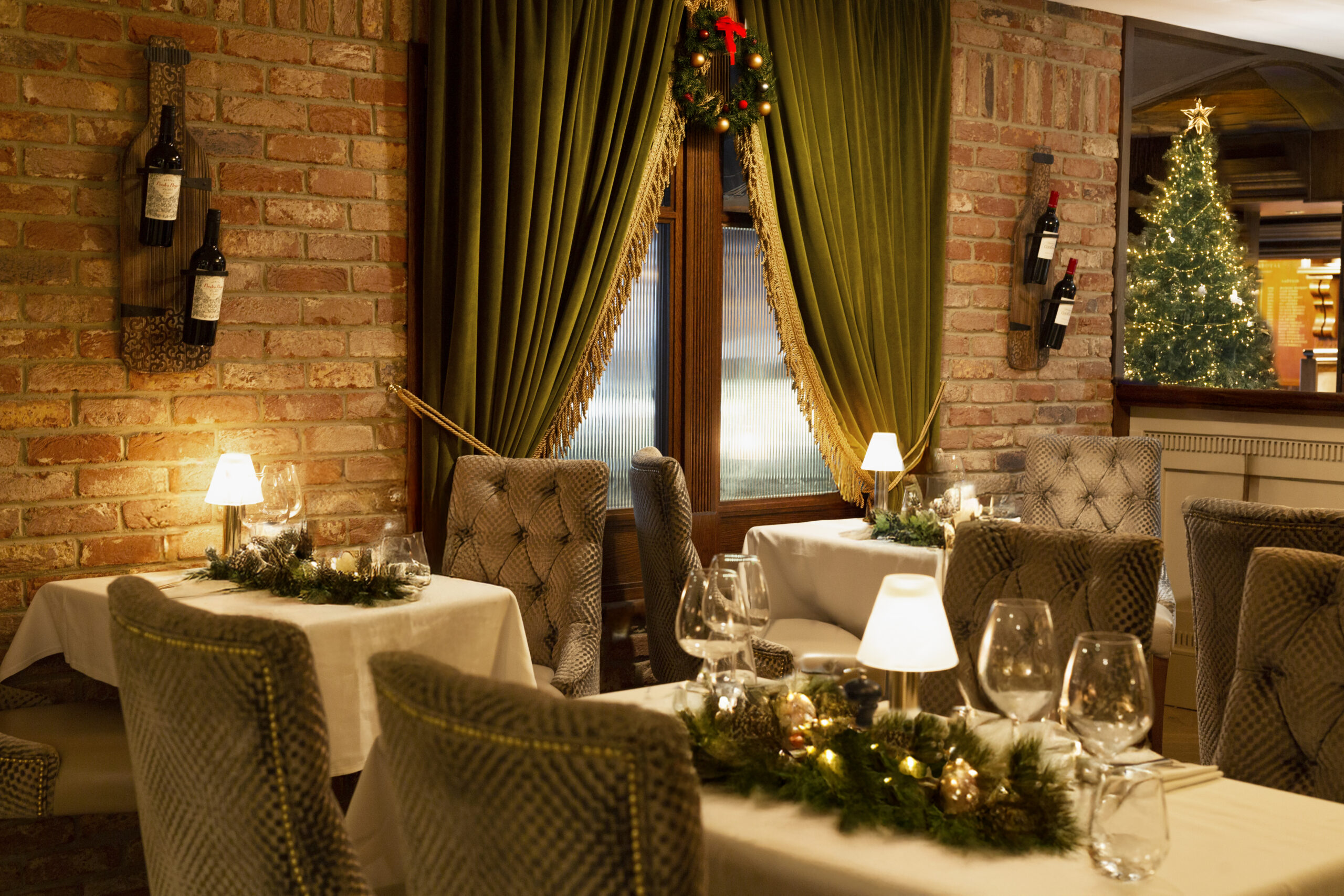 ZL2A3281 Christmas scaled - Glenroyal Hotel