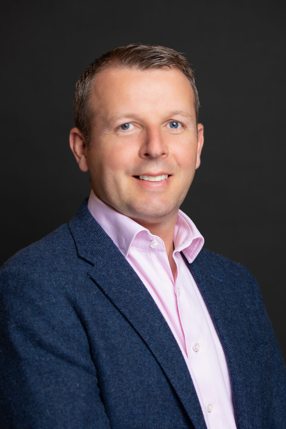 Paul Joy colour - Glenroyal Hotel