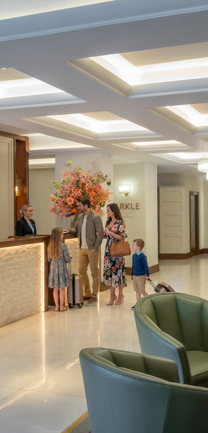 Glenroyal Hotel Reception 1 family mobile - Glenroyal Hotel